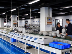 Rotortype centrifugeert het Tafelblad Medische Laboratorium Regelbare Snelheid