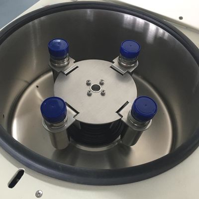 L420 4200rpm Laboratoriumcentrifuge met 12x20ml capaciteit roestvrijstalen rotor en microprocessorbesturing