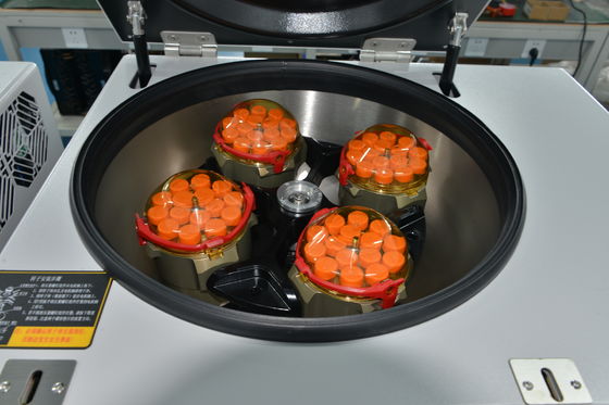 CHT210R Gekoelde Benchtop Bloedcentrifuge met Max. Snelheid 21000 rpm Max. RCF 32752xg en 4x750ml Capaciteit